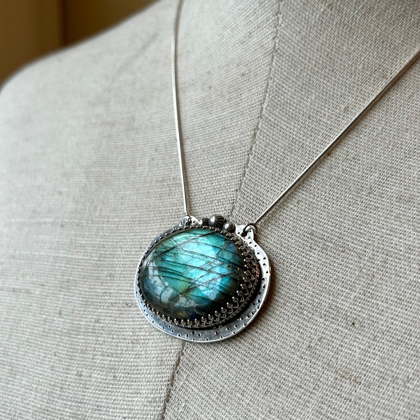 Oval Labradorite Necklace