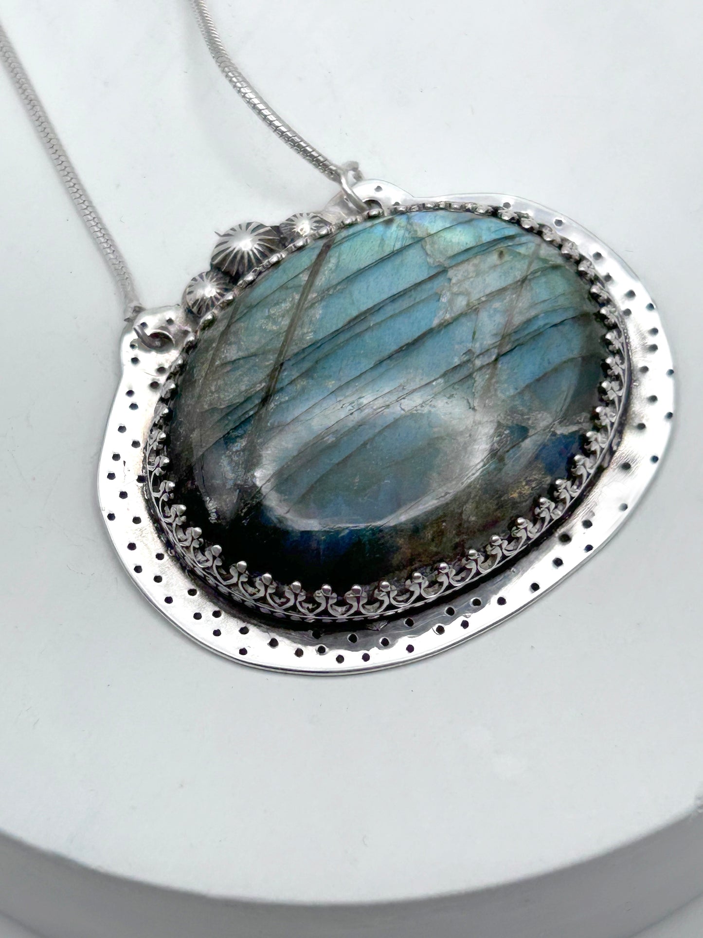 Oval Labradorite Necklace